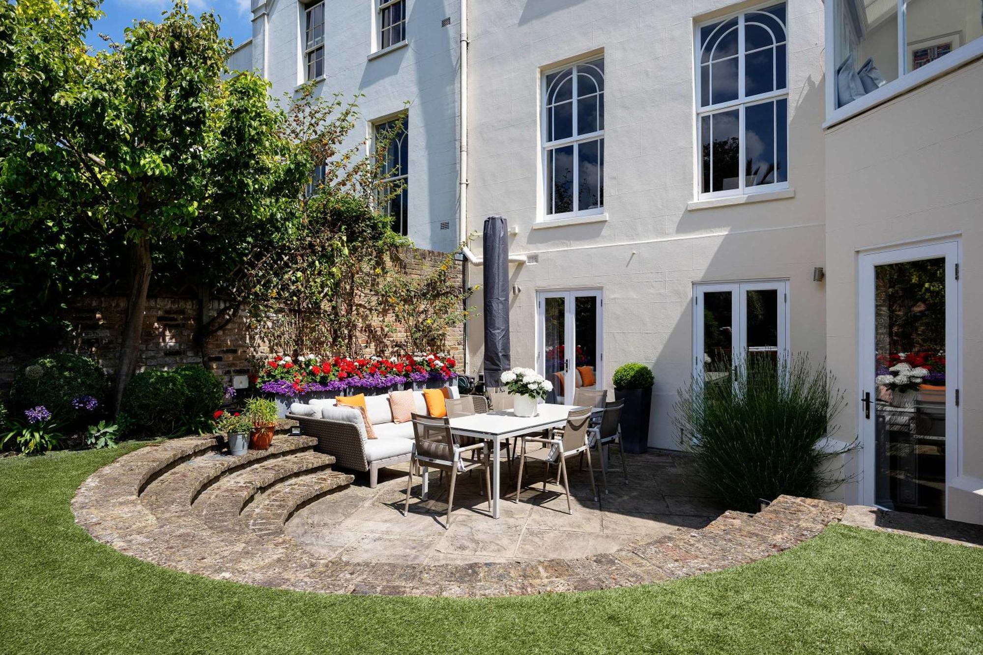 Veeve - Majestic In Kensington London